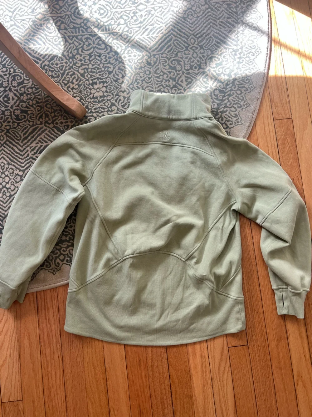 Lululemon Women’s scuba oversized funnel neck 1/2 zip pullover- light green